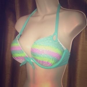 😍Victoria’s Secret swim top😍